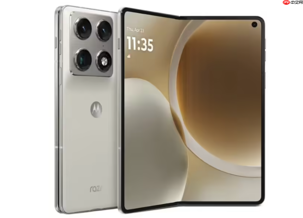 摩托罗拉首款大折叠Razr Fold发布：8.09英寸内屏+6.59外屏