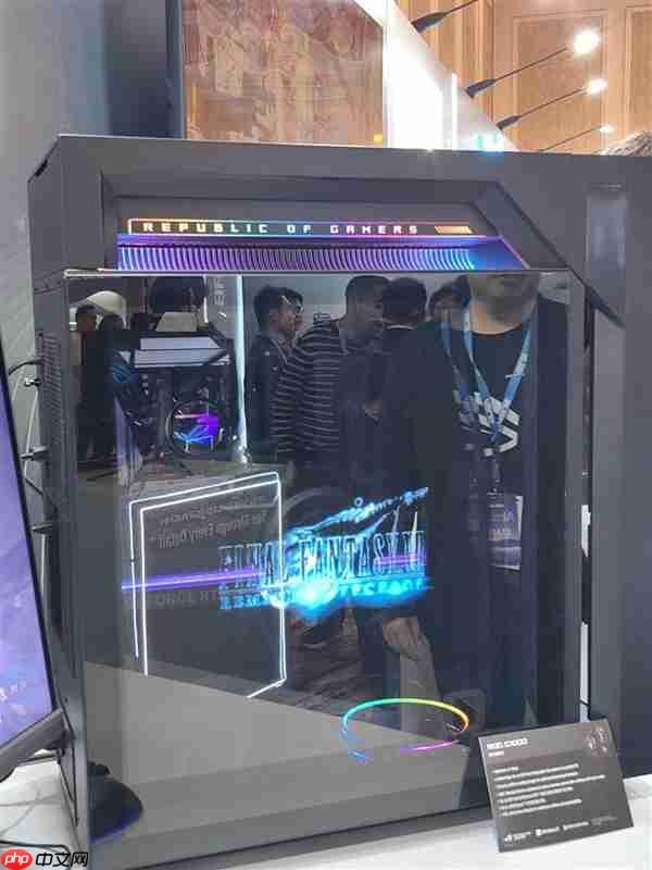 华硕梦幻电竞旗舰！ROG枪神10X台式机惊艳首秀：首创全息投影颜值无敌