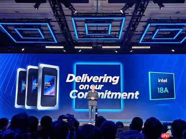 Intel CEO：18A首款产品如期出货、Panther Lake将开启新时代！
