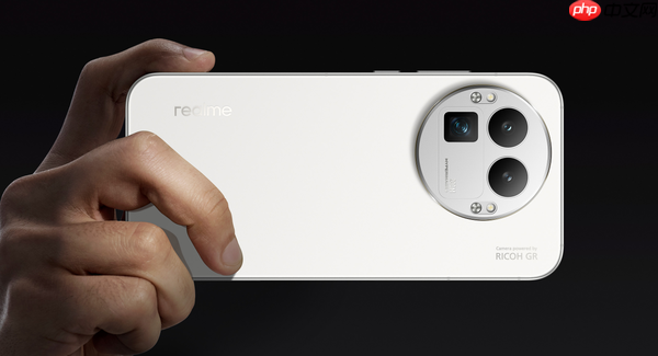 从返乡到守岁，真我GT8 Pro陪你过个&ldquo;不掉线&rdquo;的年