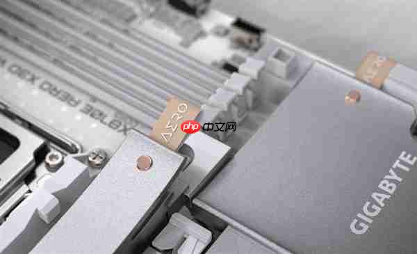 主板用上木头、皮革：技嘉X870E AERO X3D WOOD开售！定价3999元