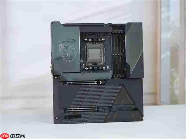 限量1000块！微星MEG X870E GODLIKE X EDITION主板图赏