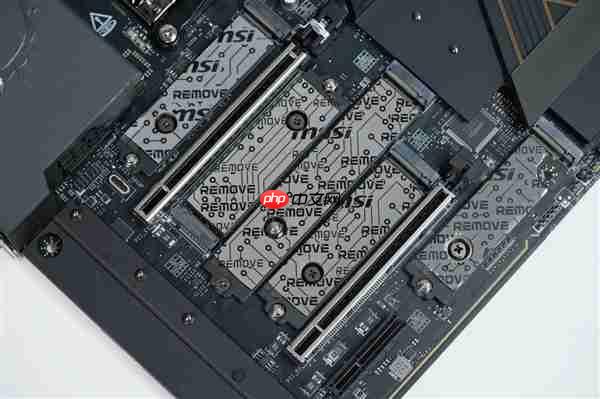 限量1000块！微星MEG X870E GODLIKE X EDITION主板图赏