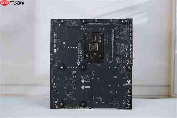 限量1000块！微星MEG X870E GODLIKE X EDITION主板图赏