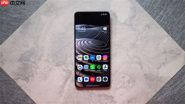 小米17 Ultra外观渲染图来了：经典大圆镜头回归 没有背屏