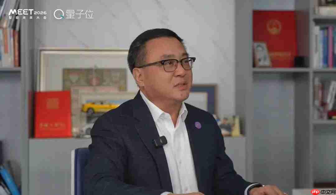 张亚勤院士：基础大模型最终不超过 10 个，十年后机器人比人多