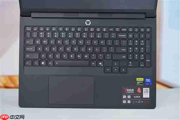 专业OLED超竞屏！联想拯救者Y9000P 2025AI元启游戏本图赏