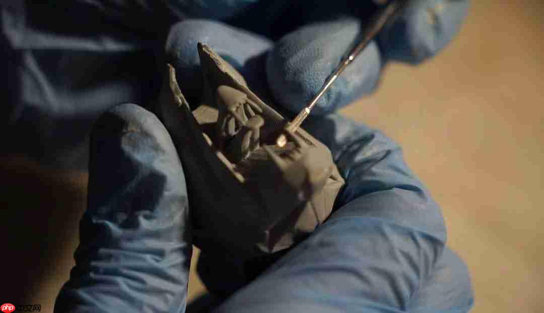 太帅了！ 粉丝用传统工艺自制《巫师4》希里cos服