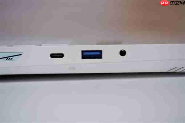 锐龙R9-9850HX万元本！雷神猎刃S游戏本图赏