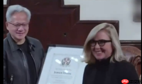 黄仁勋预言 AI 颠覆性能力：人类可直接与蛋白质“对话”