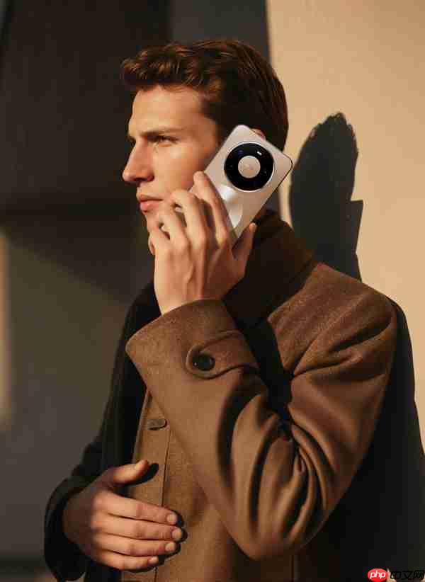 华为Mate 80系列官图来了:全新双环设计 史上最美Mate