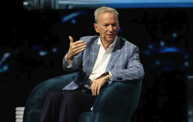 谷歌前CEO施密特警告：因成本问题，多数国家最终或将使用中国AI模型