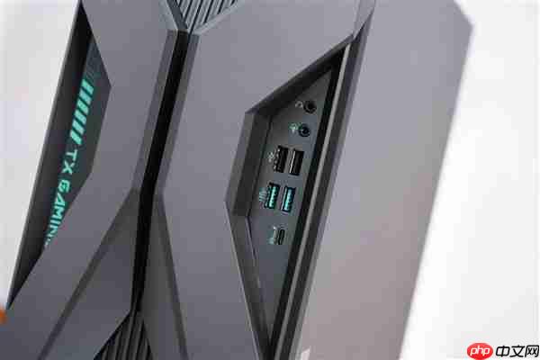 侧透面板+炫彩光带！华硕天选6X台式机图赏