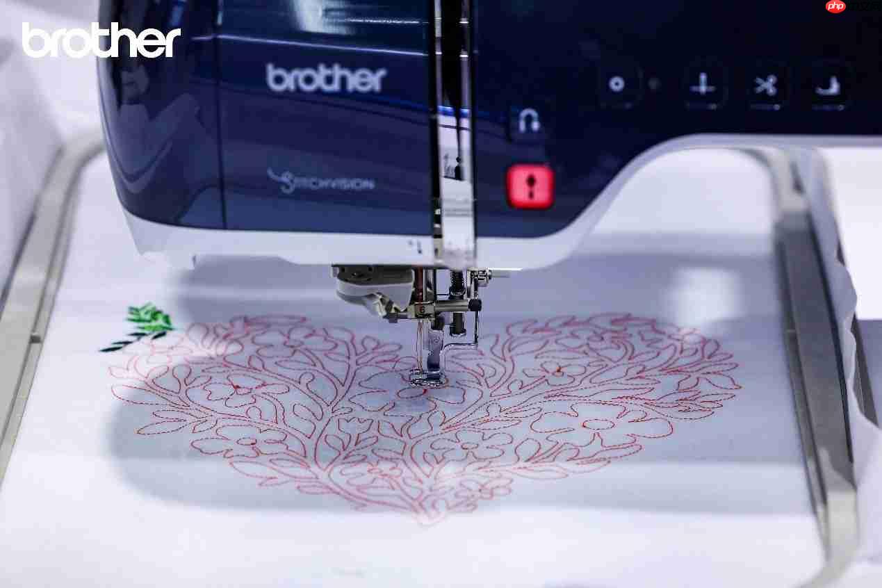 Brother缝绣新品进博首秀，以AI之力开启智能绣花新时代