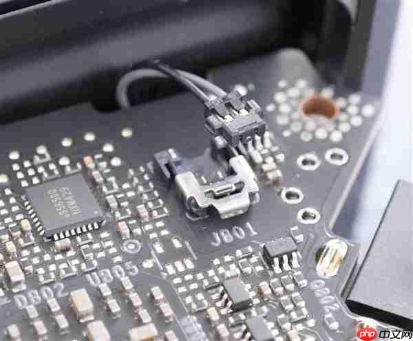 PCIe接口损坏 2万元的RTX 5090原地报废！NVIDIA同意免费换新