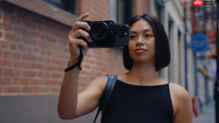 iPhone外挂镜头开启众筹 M43传感器还支持谷歌即时生成式编辑