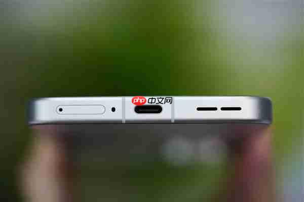 同档唯一165Hz超高刷直屏！一加Ace 6图赏