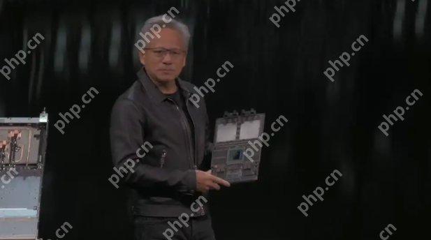 反驳“AI泡沫论”，展示下一代超级芯片，并宣布入股诺基亚