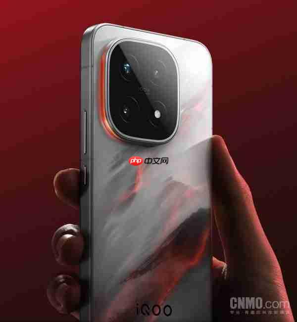 iqoo前三代旗舰机销量对比:13最高 15首销破纪录