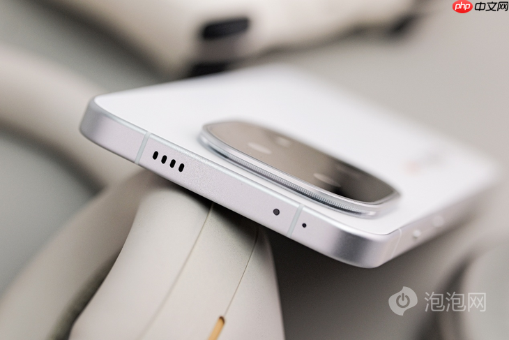 iQOO 15开售：2K珠峰屏+自研Q3芯片 重塑手游视效新标杆