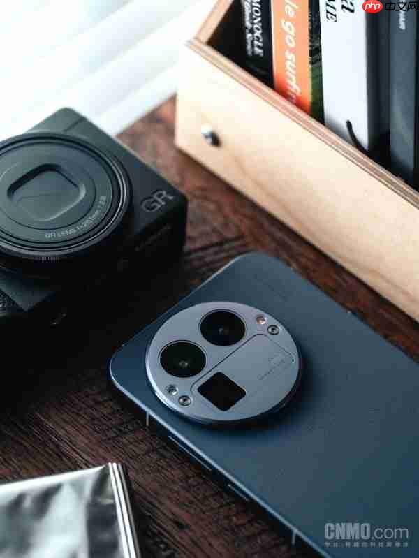 真我GT8系列亮点全解析：标准版越级满配 Pro版打造街拍神器