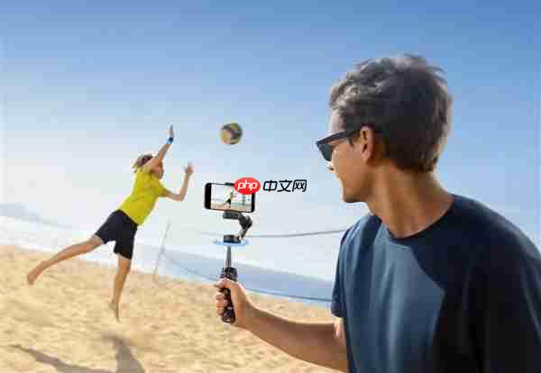 898元！大疆发布Osmo Mobile 8手机云台：原生跟拍、10小时续航