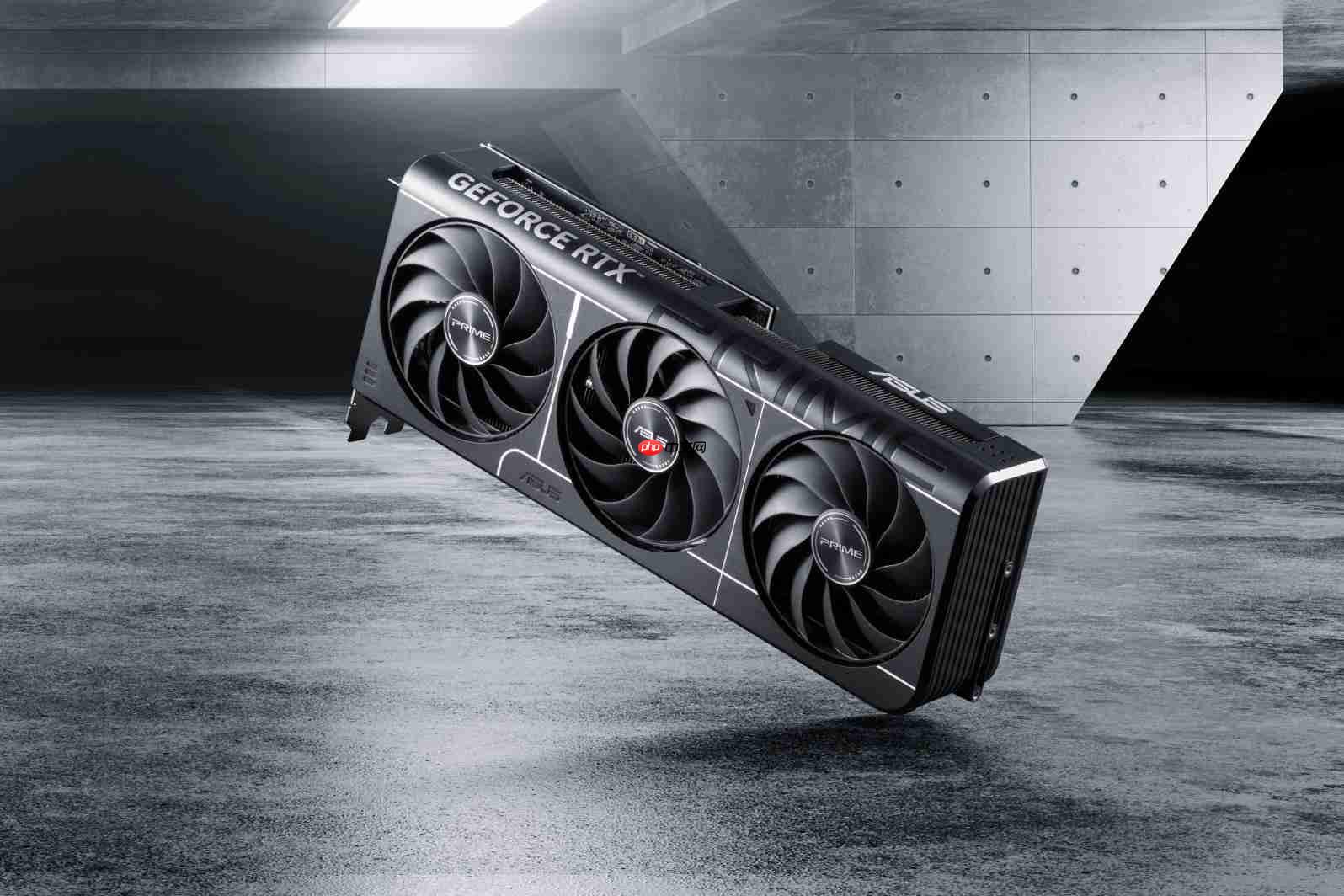 高效率图像生成 华硕RTX 5070显卡助力实现！