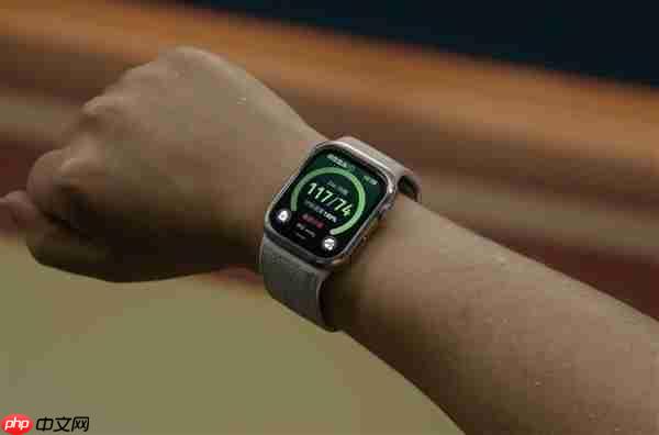 华为苹果手表巅峰对决:看谁能称霸2025年腕上科技