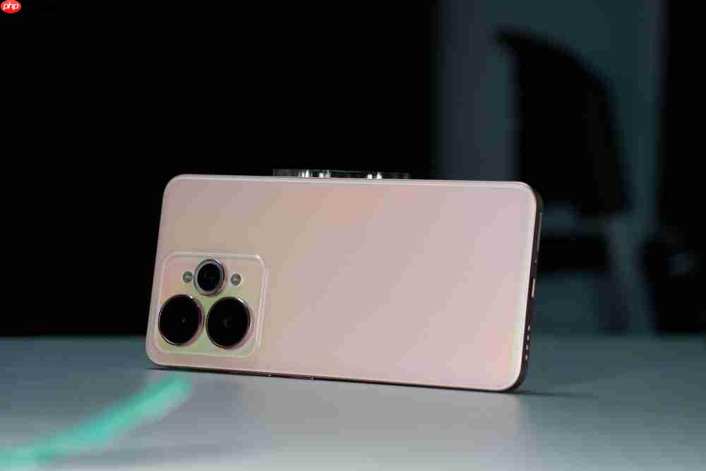 真我 15 深度体验：续航超预期，但这一点让人意难平