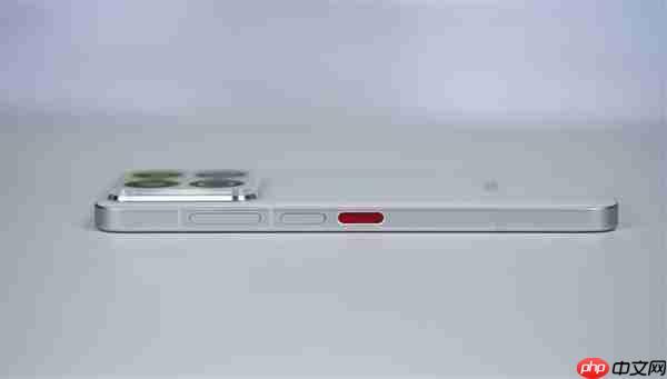 行业唯一四等边白面板!魅族22图赏