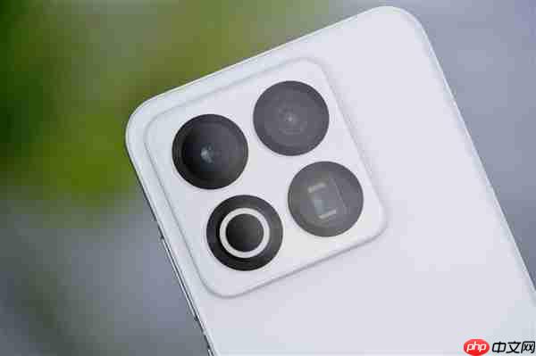 行业唯一四等边白面板!魅族22图赏