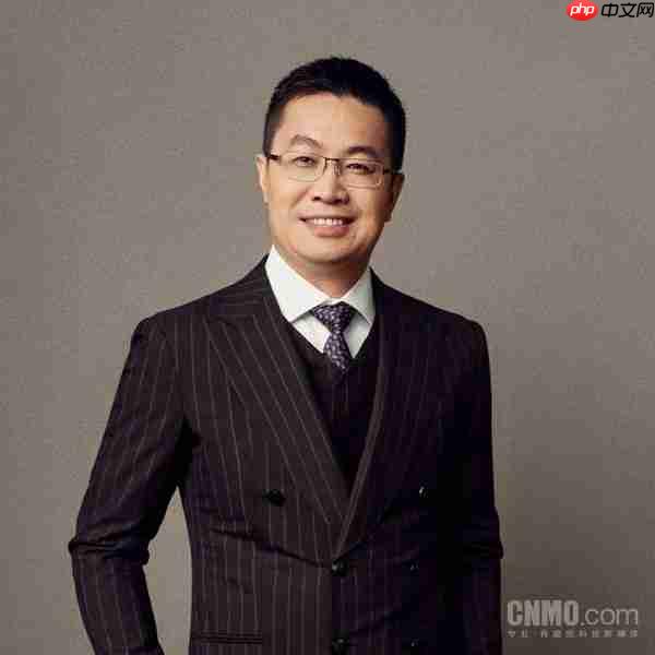 卢伟冰称将试用新iPhone 此前评价其&ldquo;变化最大的一年&rdquo;