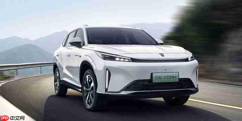 10万左右SUV选什么？荣威D5XDMH：续航空间智能拉满