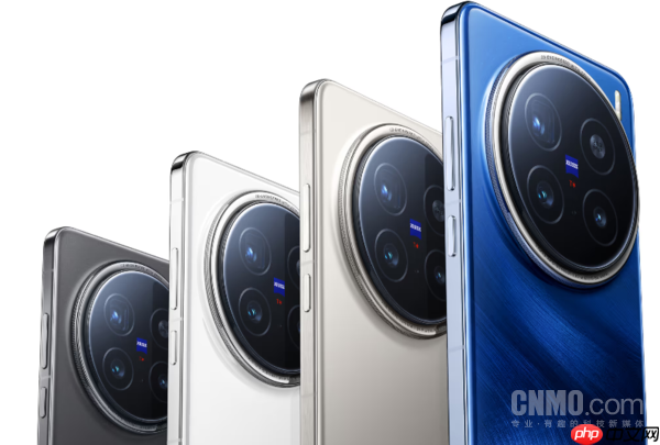 X300系列拥有vivo史上最窄四等边 采用双调光护眼方案