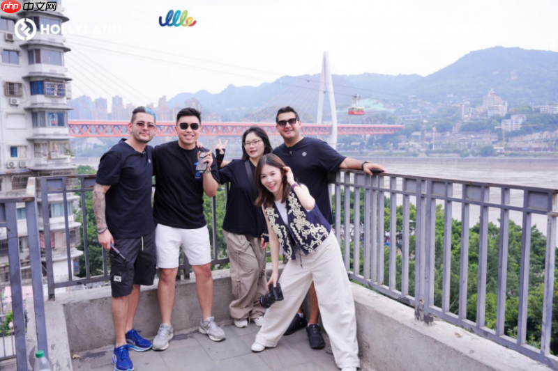 30位全球创作者齐聚8D魔幻之城，见证猛玛用科技连接世界