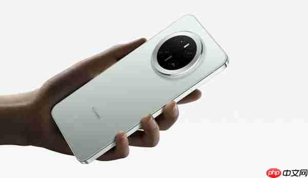 传华为Mate 70系列销量已接近700万台 标准款最畅销