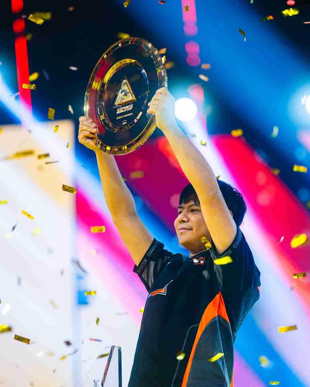 小孩选punk当奖杯底座 赛后专访坦言"没敢想能卫冕"