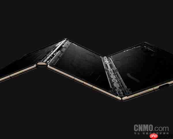 苹果折叠屏明年入局 全球铰链供应链上演中美韩三国杀