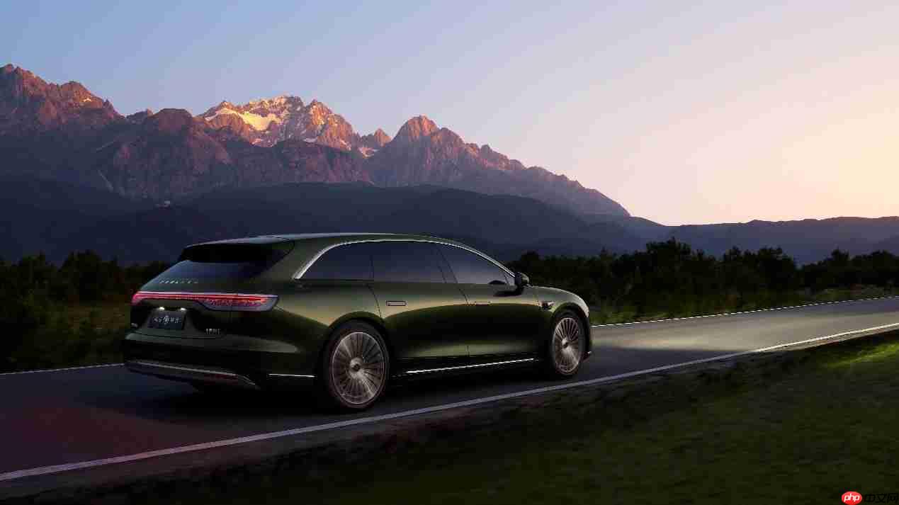 从CBD到露营地无缝切换！享界S9T预售价32.8万起