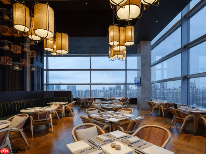 时间筛选下的真金，海湾酒店用三十年回答了什么是“民族高端酒店”