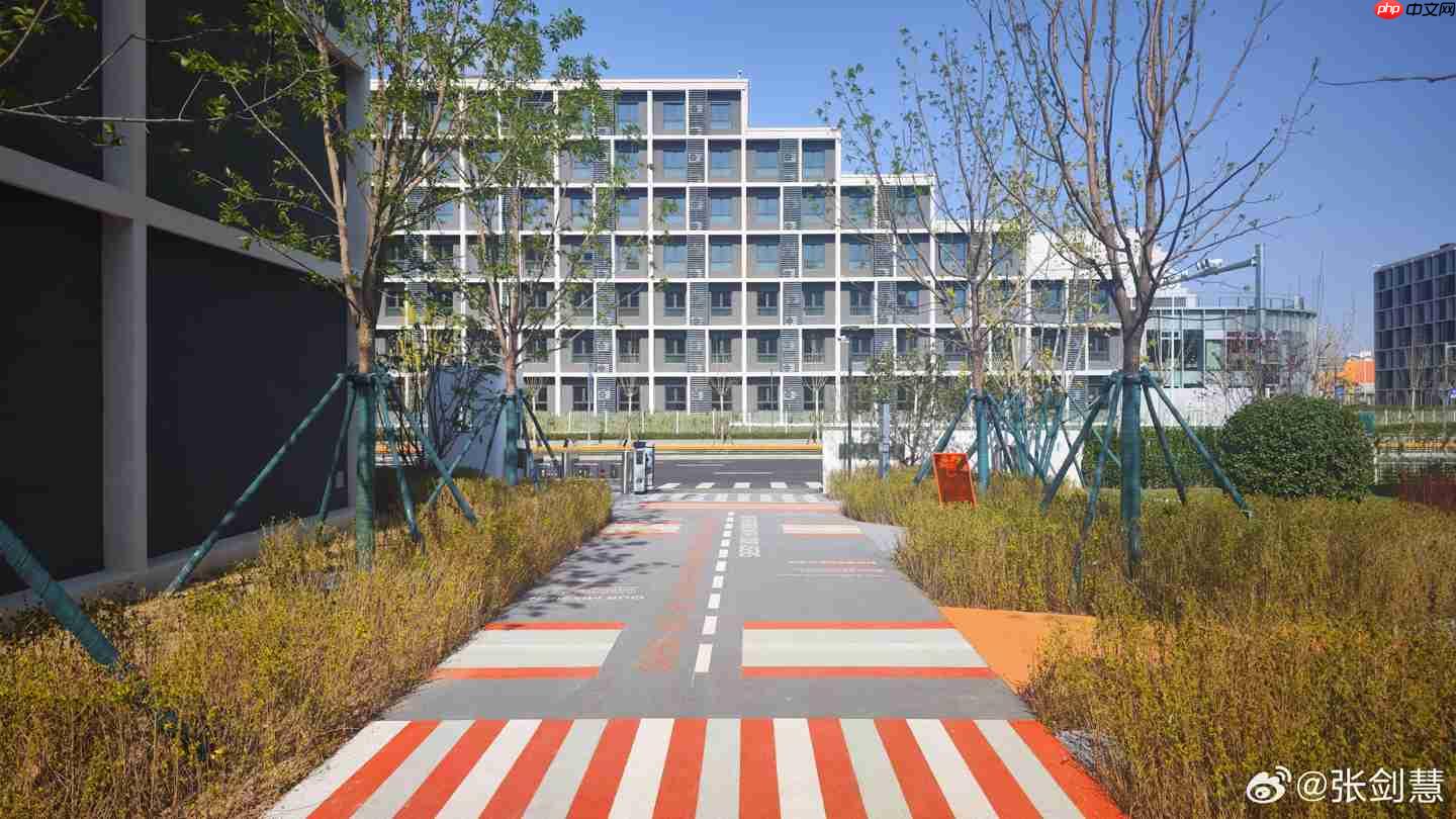 卢伟冰：小米青年公寓今天正式落成启用，实现“为奋斗者筑家”承诺