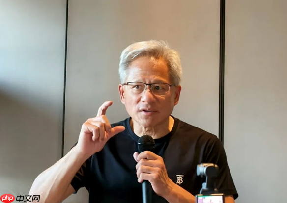 黄仁勋称华为AI芯片将取代英伟达：华为是不可思议的科技公司