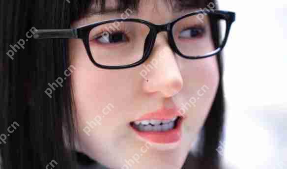 松延动力新一代仿生女机器人推出！面部表情很逼真！