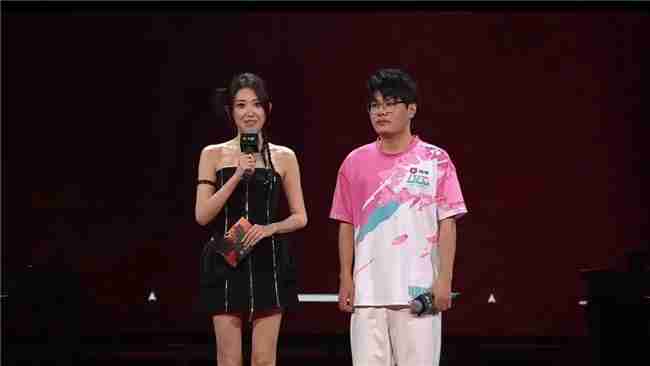 揭幕战告捷！AGON官方合作伙伴BLG开启无畏新征程