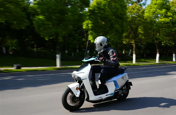 宗申推出增程摩托车 综合续航近300公里