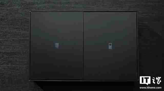 真我首款可更换镜头概念机亮相MWC 2025，10倍无损光学变焦