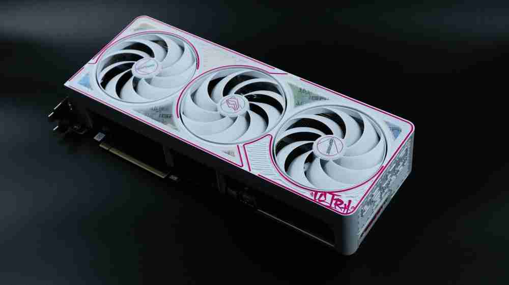 4K游戏的高端之选：七彩虹iGame GeForce RTX 5080 Ultra W OC 16GB开箱