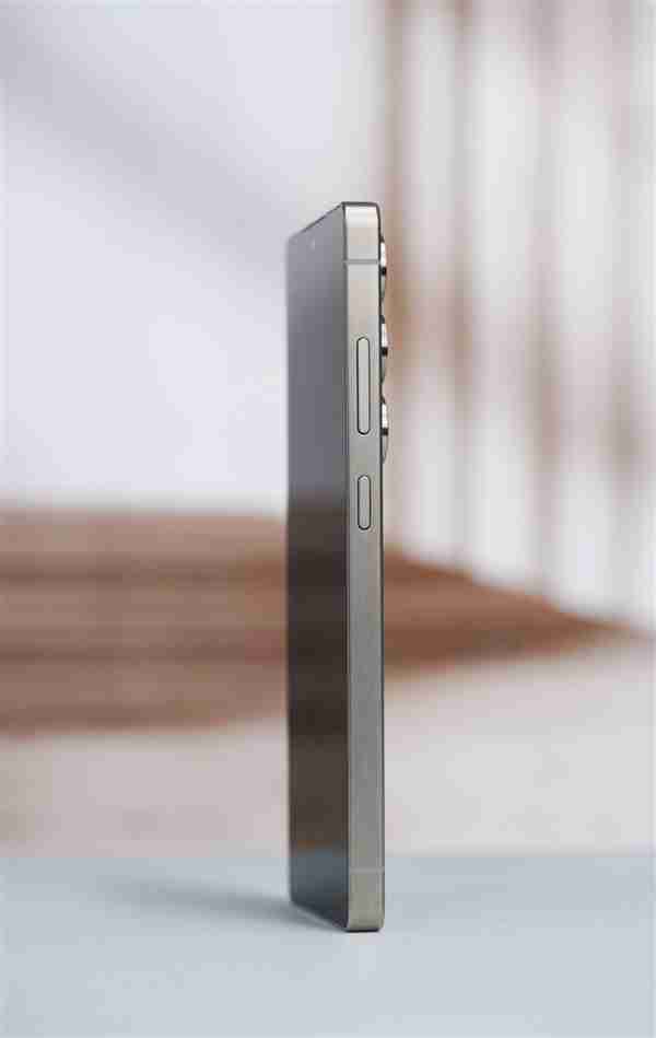 新一代万元机皇！三星Galaxy S25 Ultra图赏