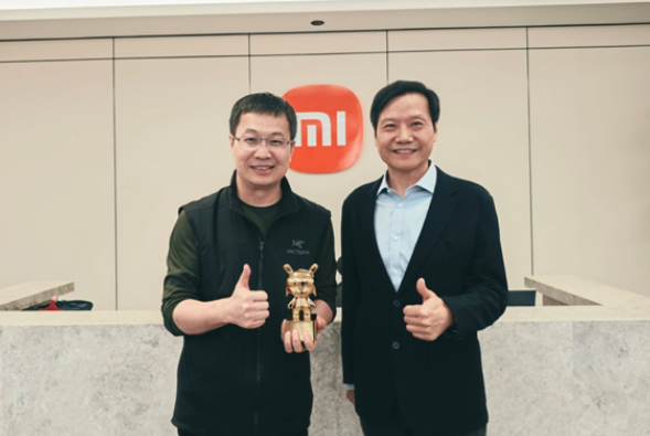 卢伟冰加入小米6周年:晒入职照片感慨