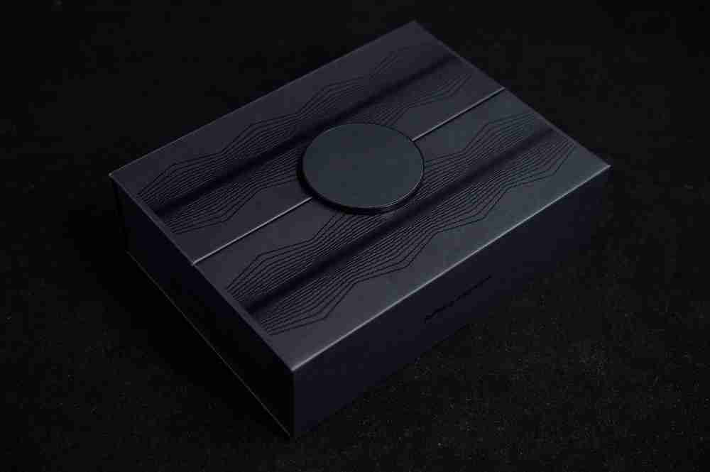 让iPhone使用起来更便捷一点，PITAKA礼盒开箱图赏